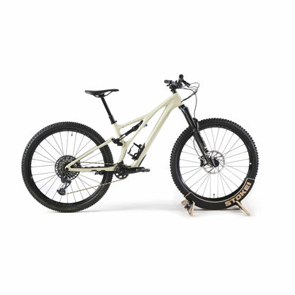 STOKE BIKE STAND – ONE-SIZE-FITS-ALL ADJUSTABLE (BLACK)