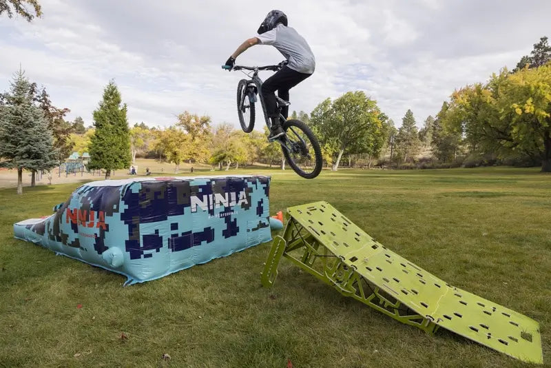 Ninja MTB BMX Airbag Lander